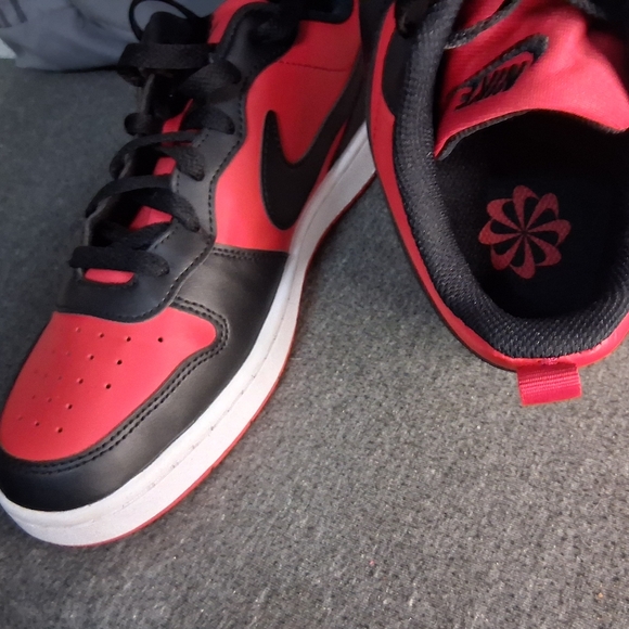 Nike Court Borough Low Recraft DV5456-600 Youth Size 7y Red and Black - Picture 6 of 8